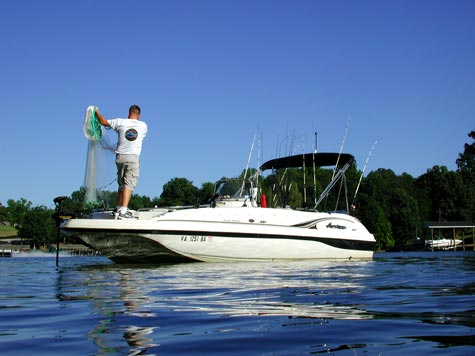 Swinging a cast net